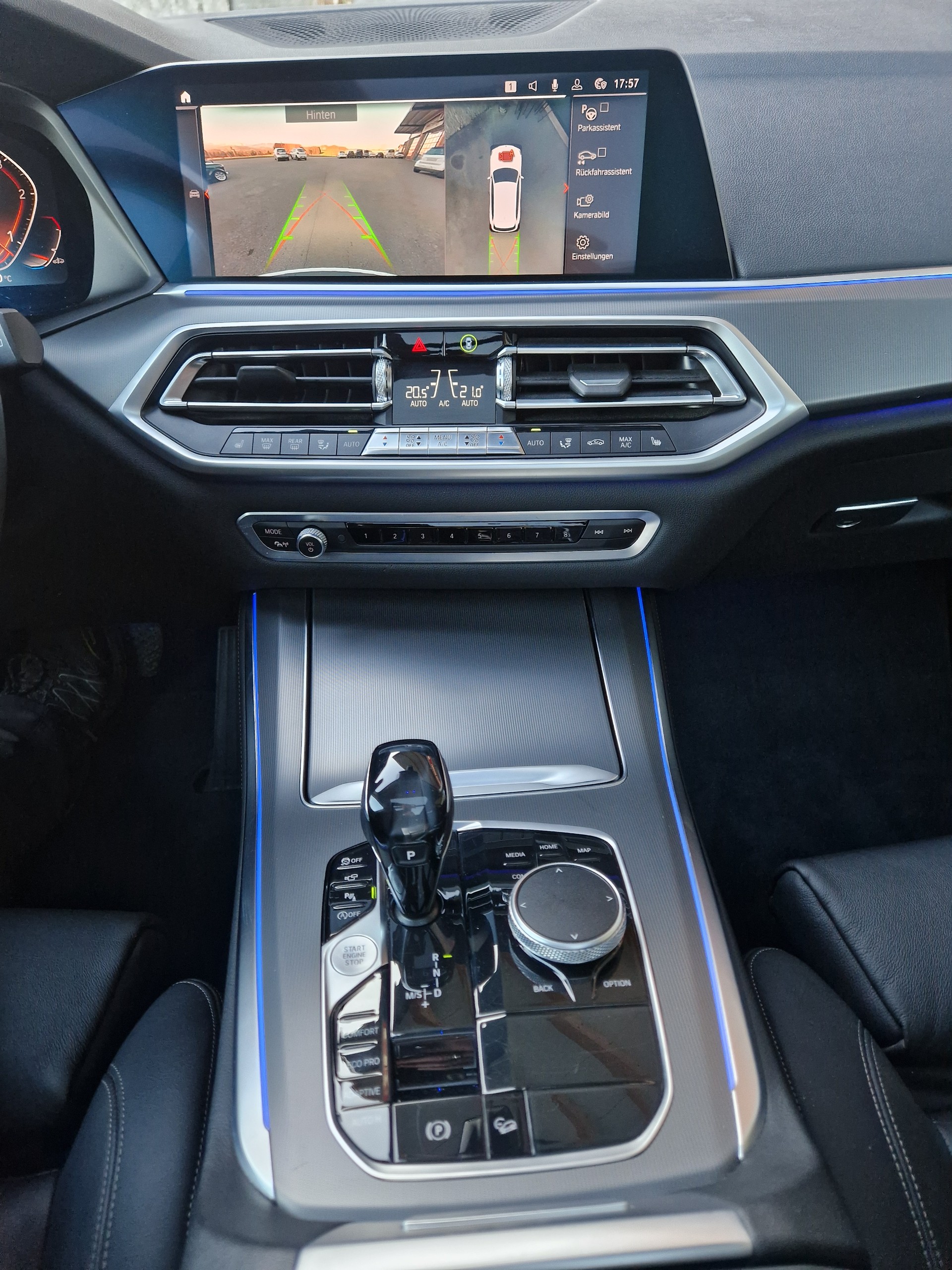 BMW X5 xDrive 30d Steptronic-image-12