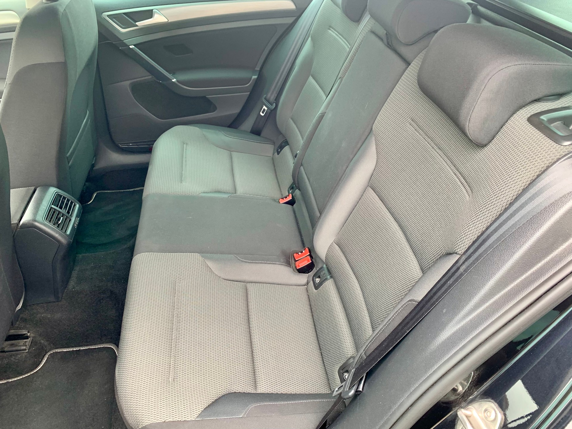 VW Golf 1.4 TSI Comfort-image-8