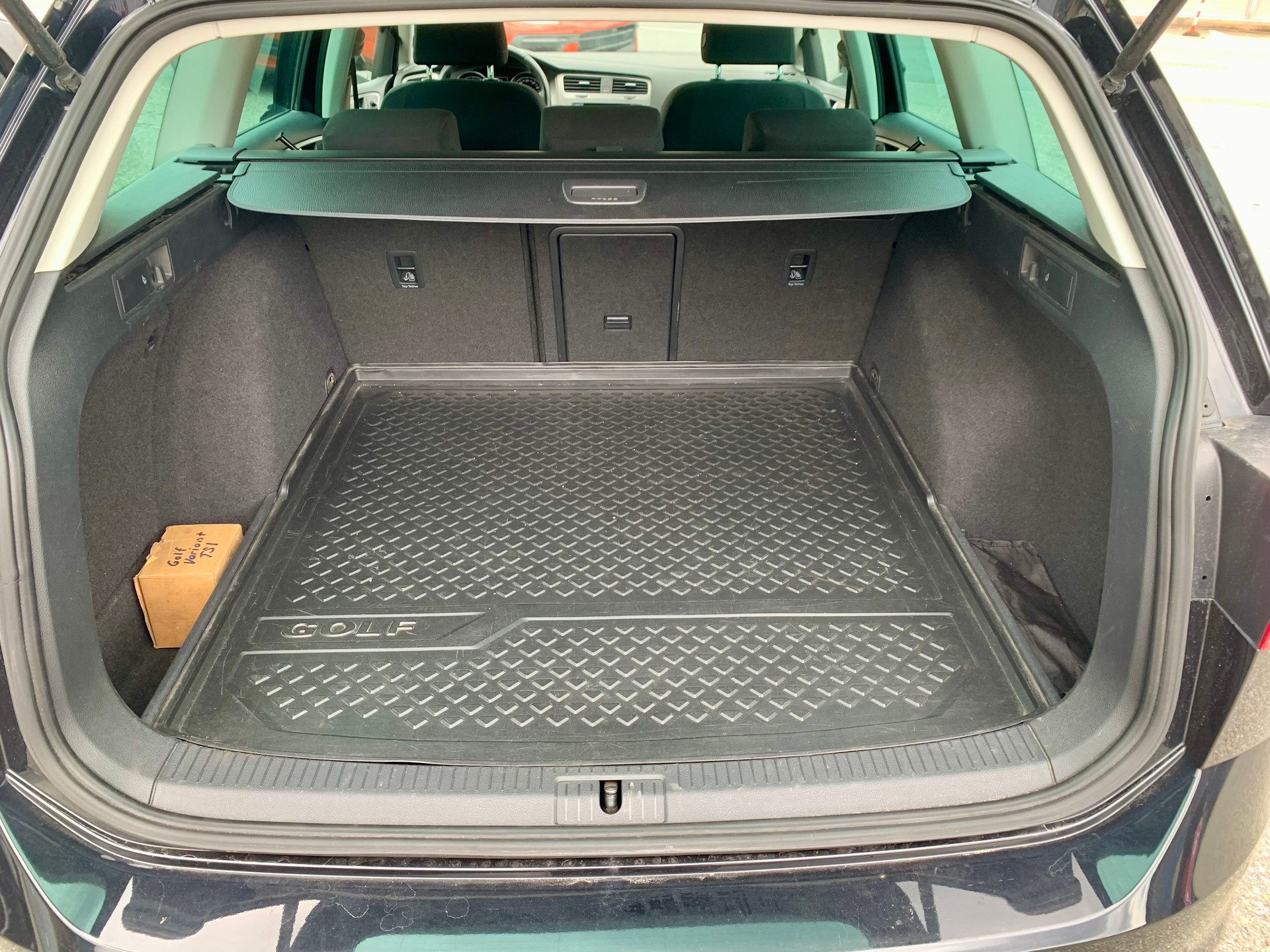 VW Golf 1.4 TSI Comfort-image-12