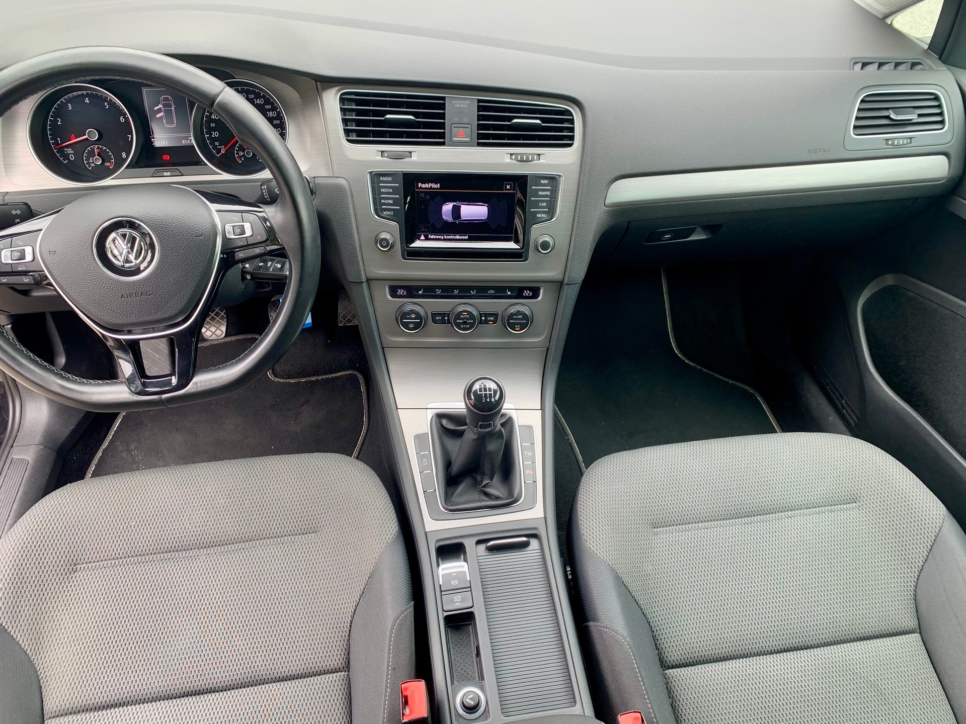 VW Golf 1.4 TSI Comfort-image-7
