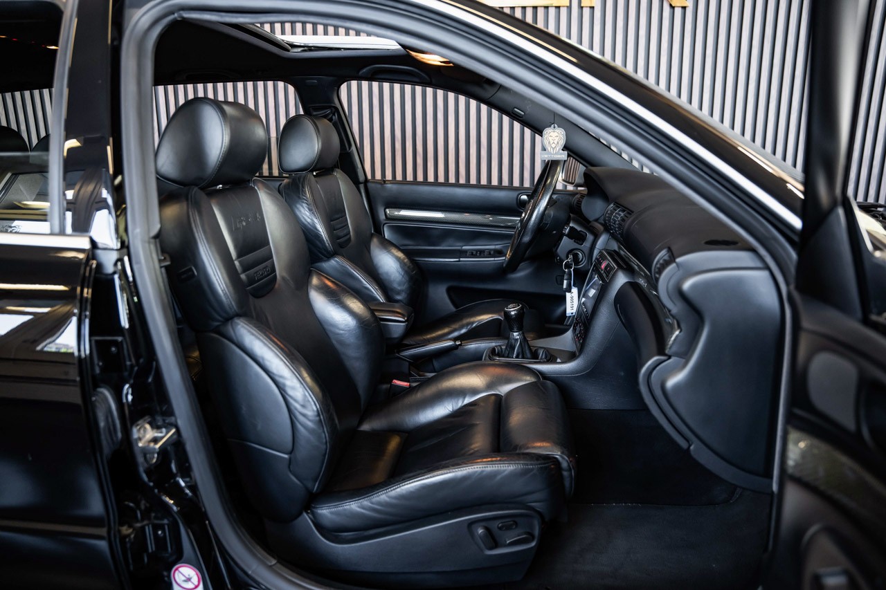 AUDI RS4 B5 Avant quattro-image-14