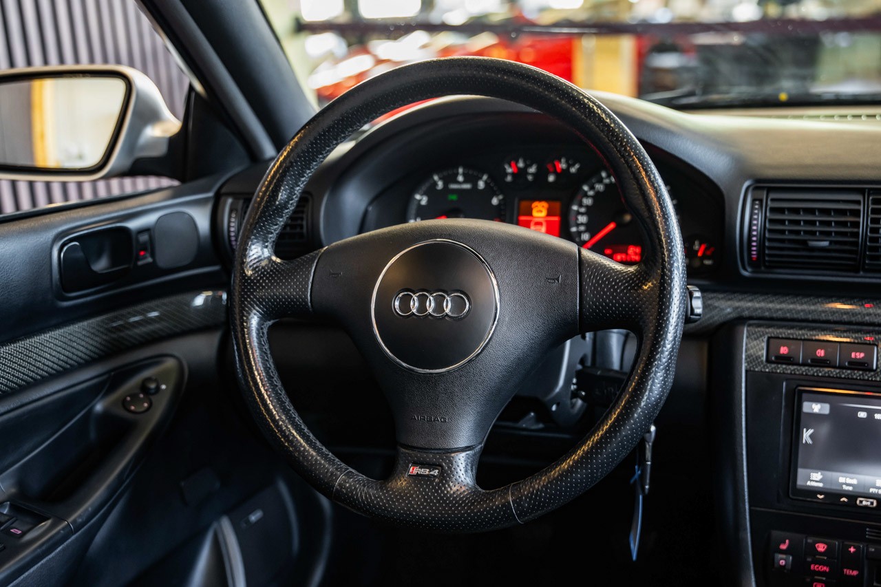 AUDI RS4 B5 Avant quattro-image-29