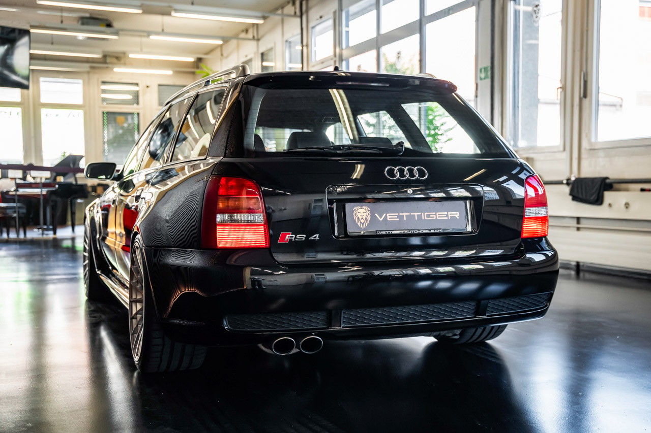 AUDI RS4 B5 Avant quattro-showroom-element-3