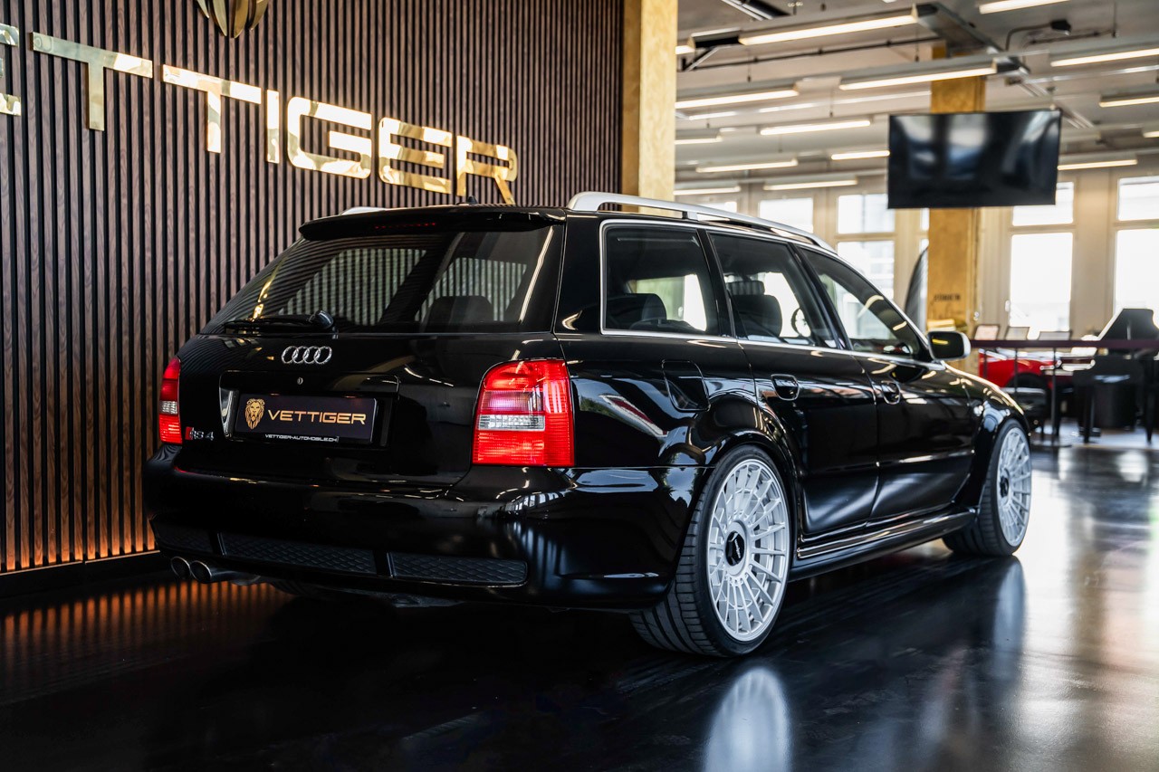 AUDI RS4 B5 Avant quattro-image-6