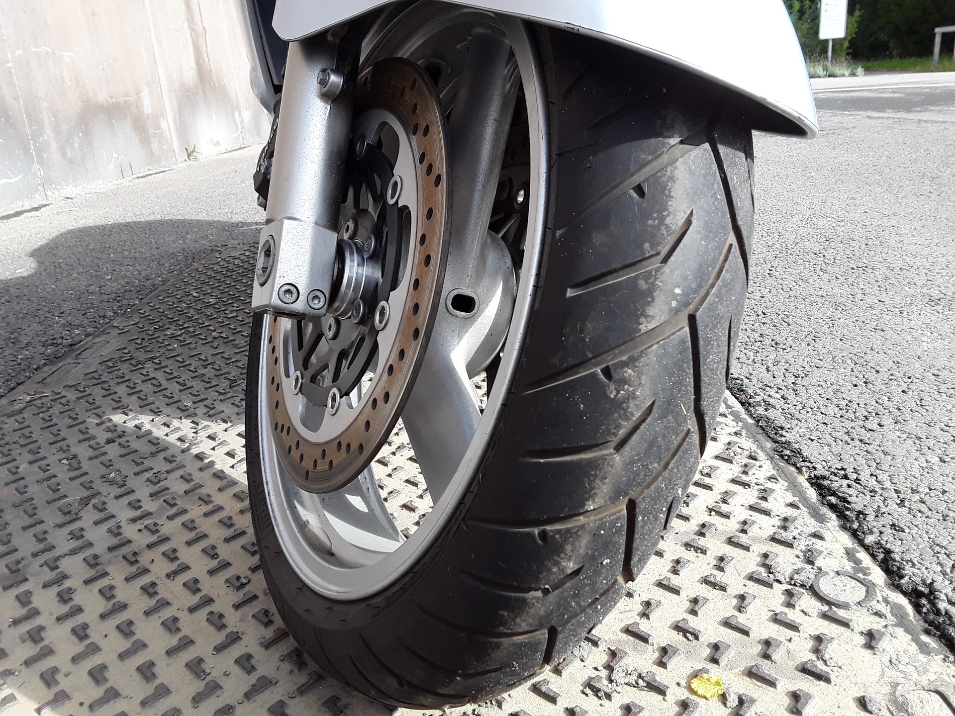 KAWASAKI ZZ-R 1200-image-10