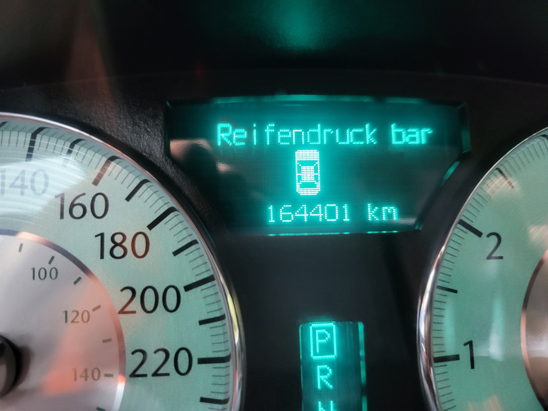 CHRYSLER Chrysler 300c-image-6