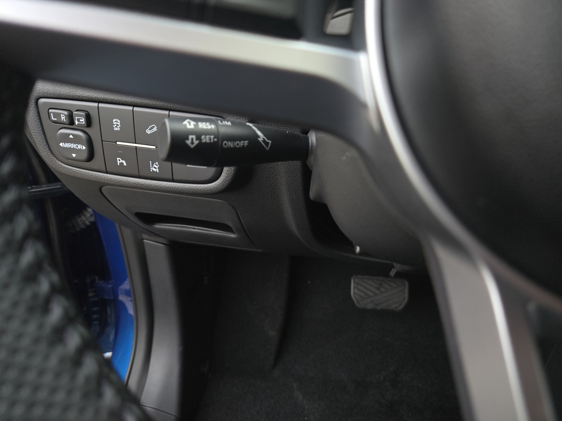 SERES Seres 3 Luxury 54kWh-image-15