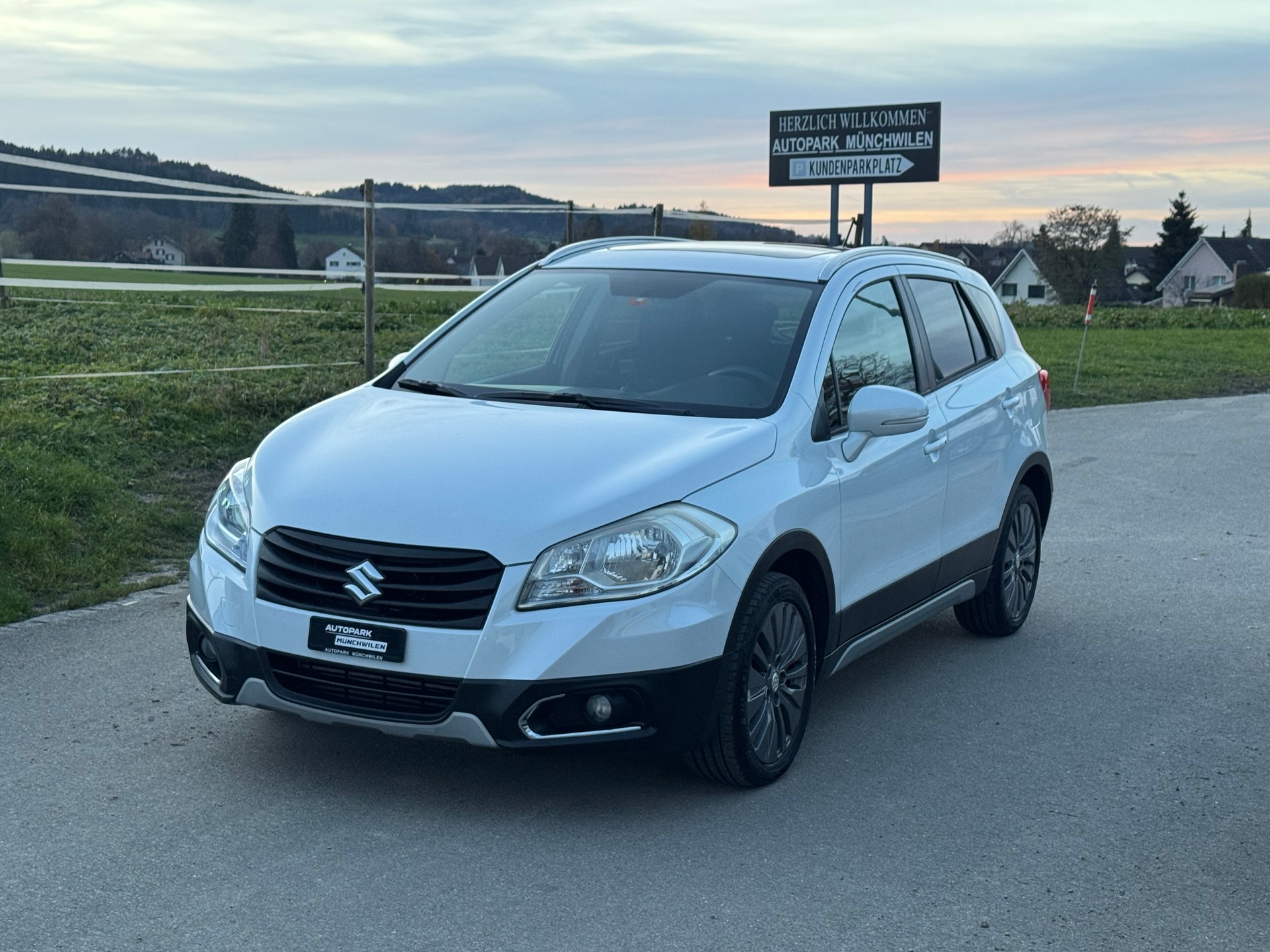 SUZUKI SX4 S-GROSS 1.6 TD PizSulai Top