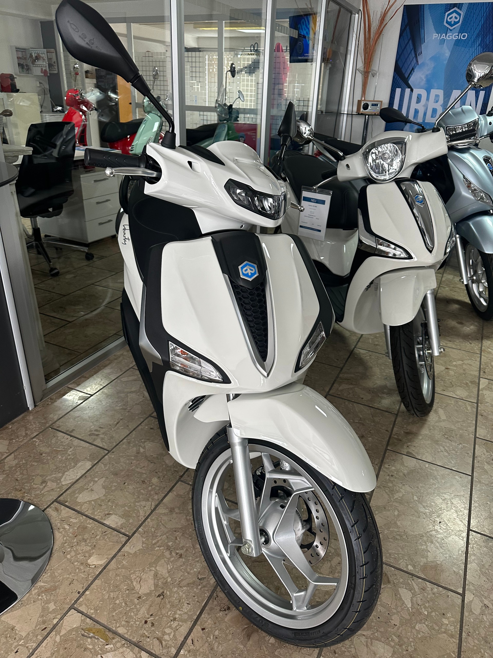 PIAGGIO Liberty 125 E5+-image-0