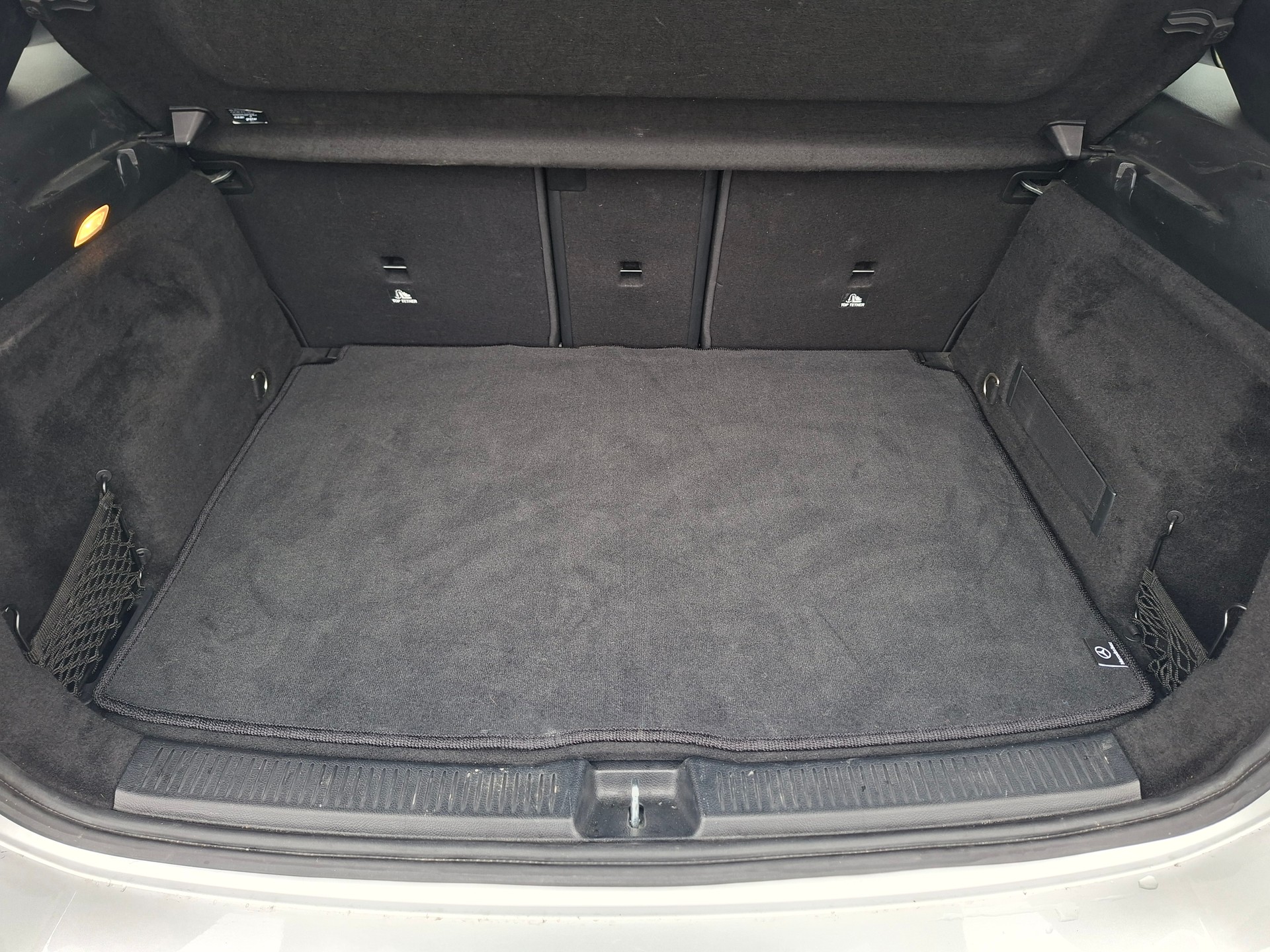 MERCEDES-BENZ B 200 d Night Star 8G-DCT-image-17