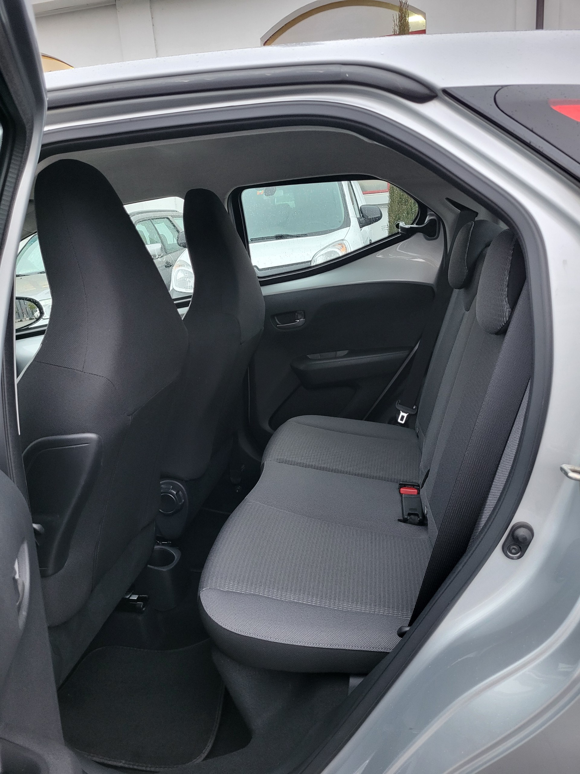 TOYOTA Aygo 1.0 VVT-i X-shift Trend-image-12