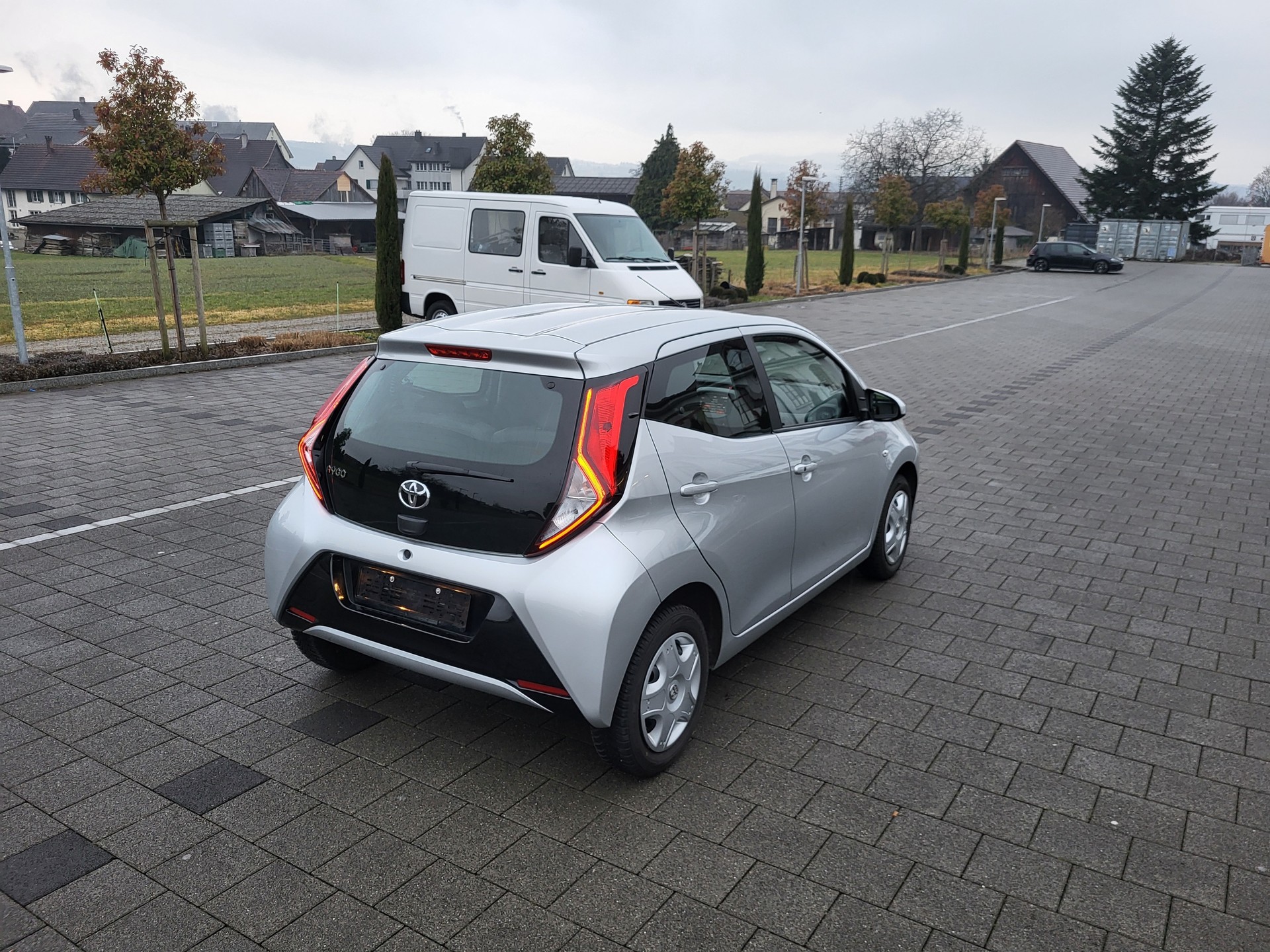 TOYOTA Aygo 1.0 VVT-i X-shift Trend-image-1