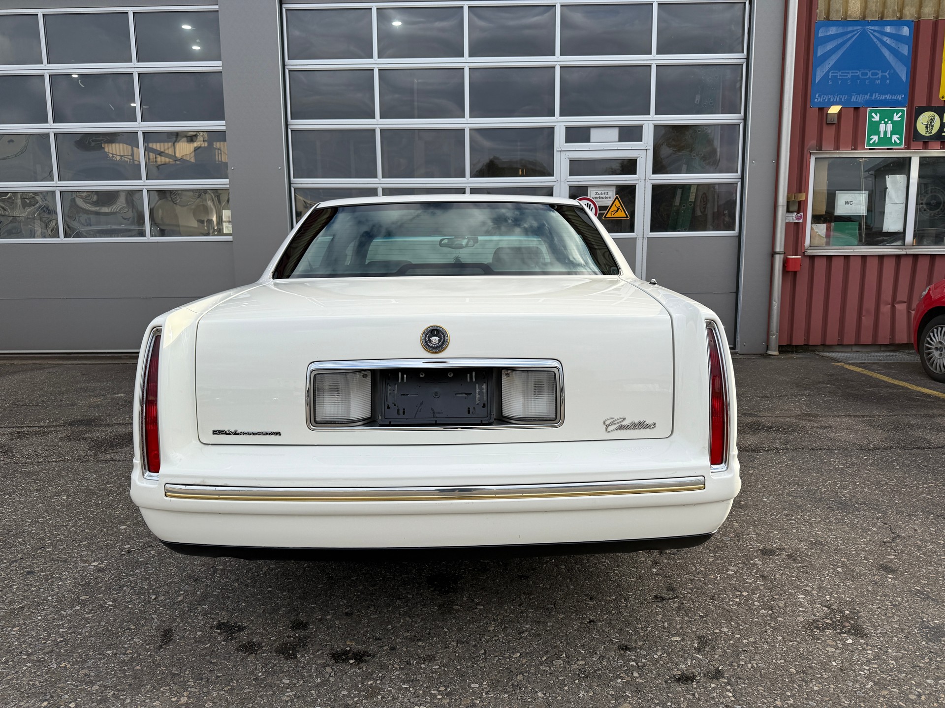 CADILLAC DEVILLE-image-5