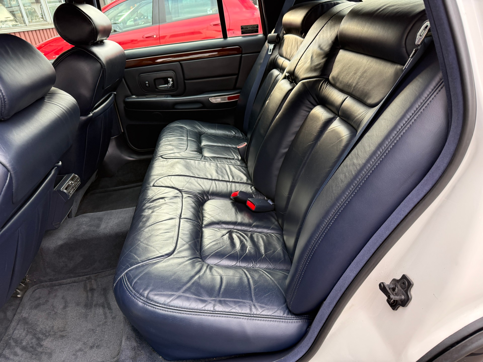 CADILLAC DEVILLE-image-12