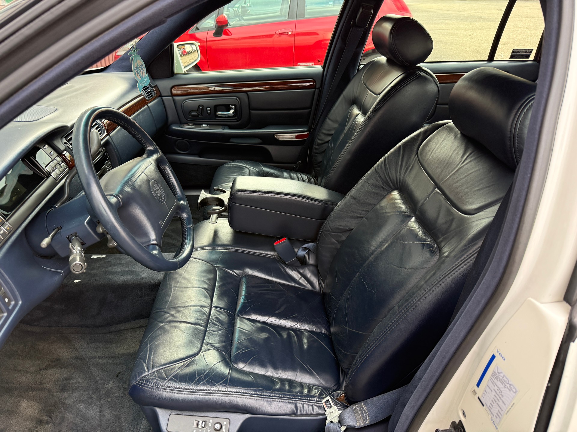 CADILLAC DEVILLE-image-13