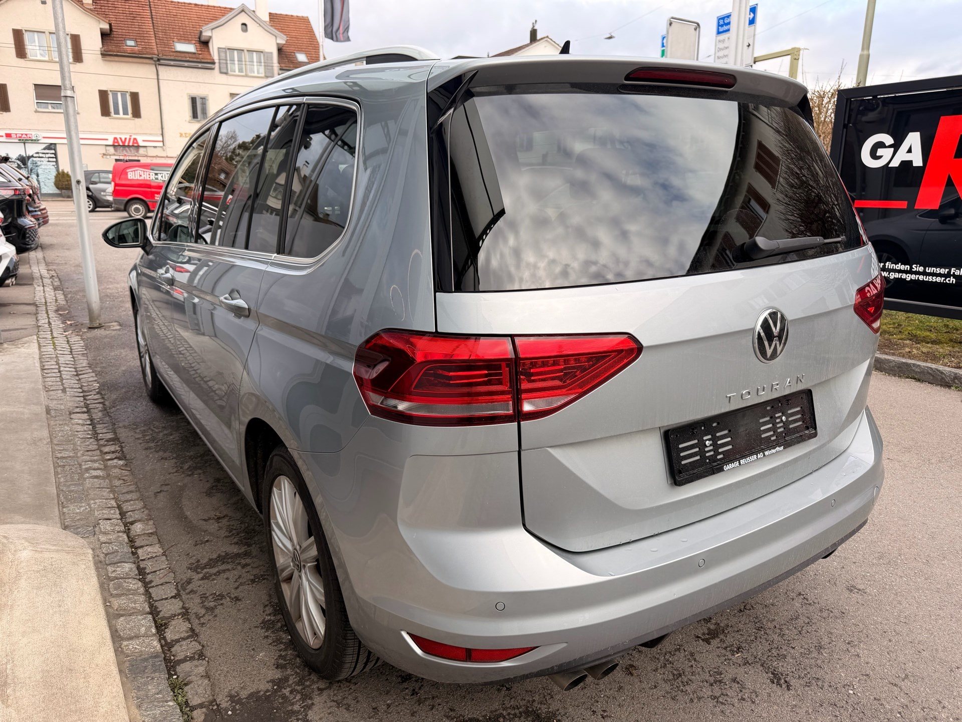 VW Touran 2.0 TDI 150PS DSG HIGHLINE *** TOP AUSSTATTUNG ***-image-5