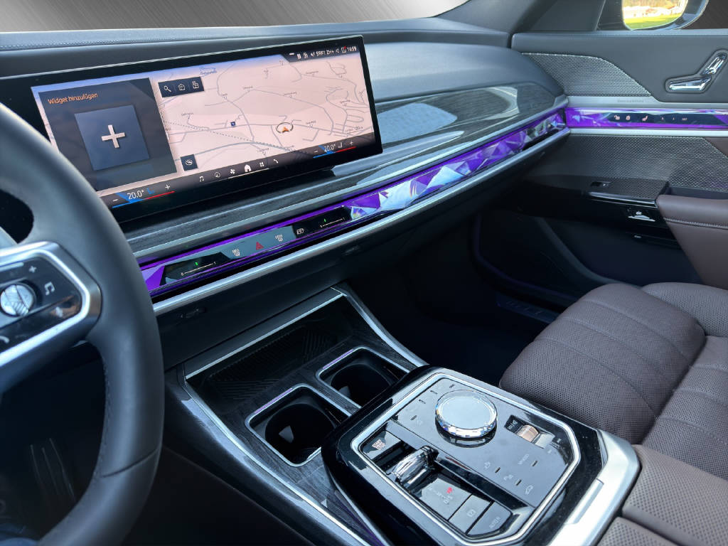 BMW 740d xDrive MSport Pro **CH Fahrzeug**-image-17