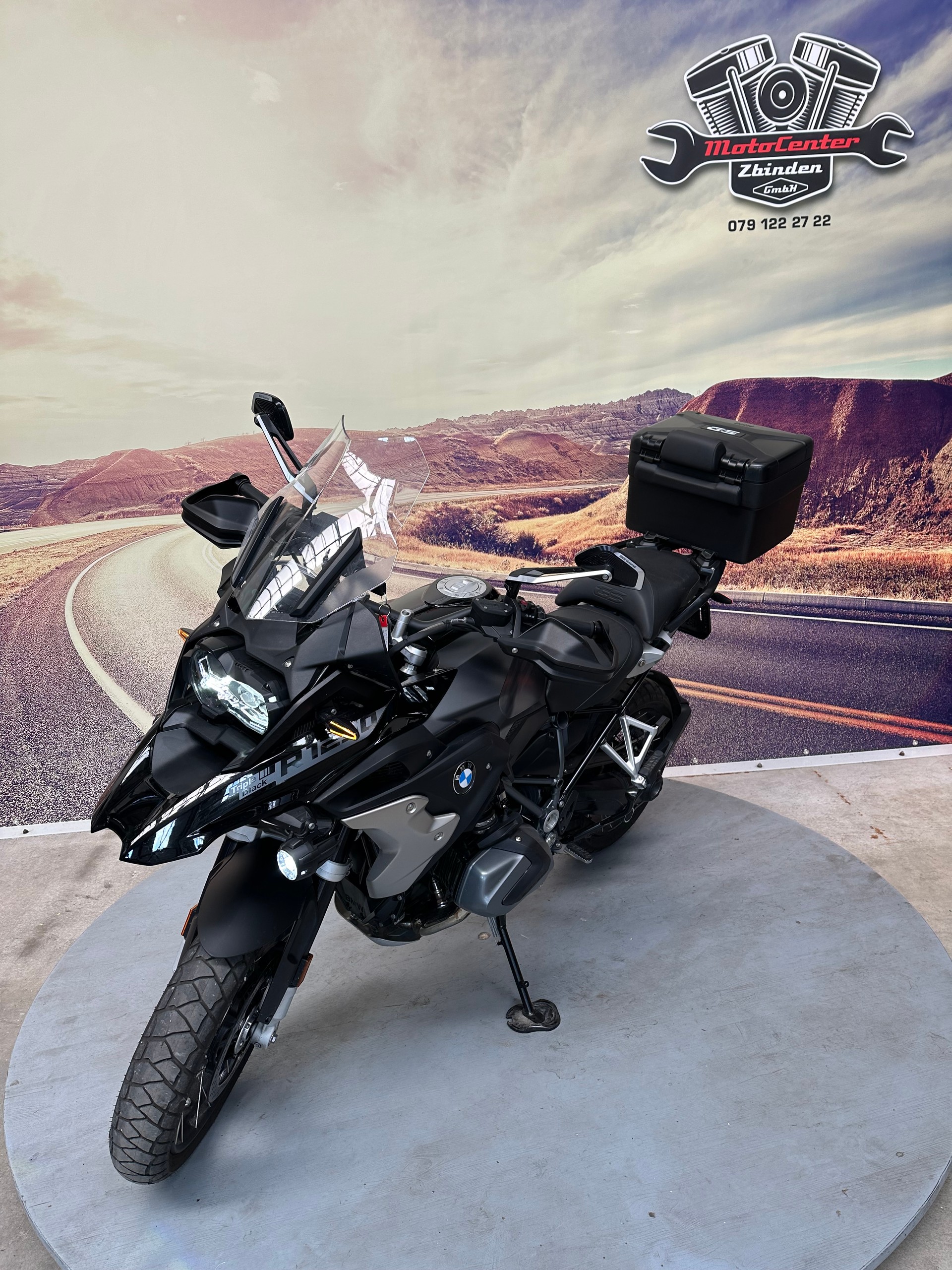 BMW R 1250 GS Triple Black Top Ausstattung-image-3