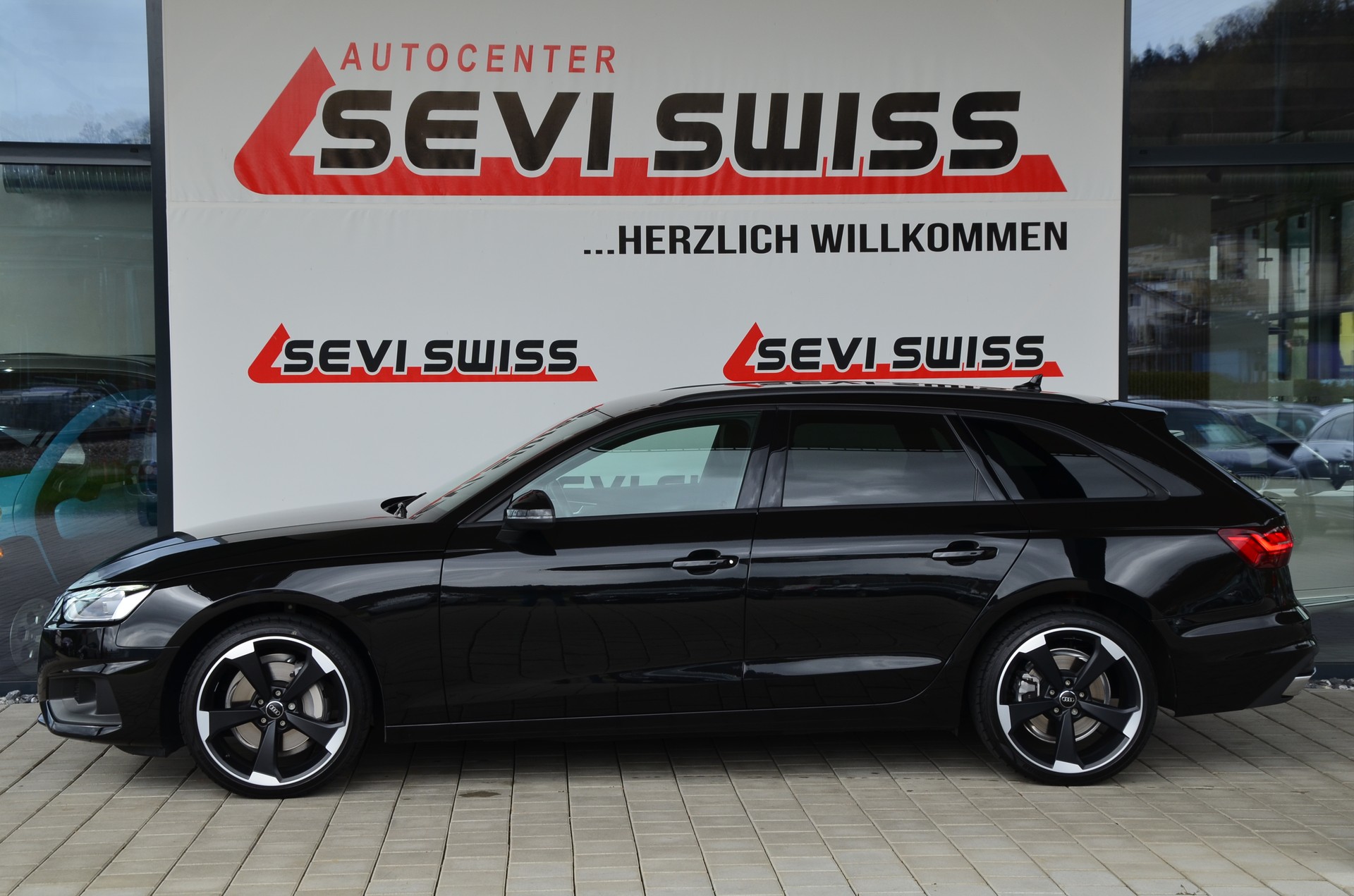 AUDI A4 Avant 40 TFSI S-tronic quattro*Frisch ab MFK,Audi Werksgarantie bis 12.2026*-image-6