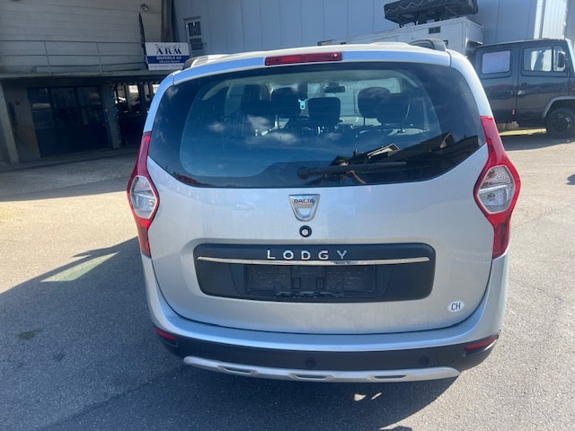 DACIA Lodgy TCE 130 Celebration 7PL-image-9