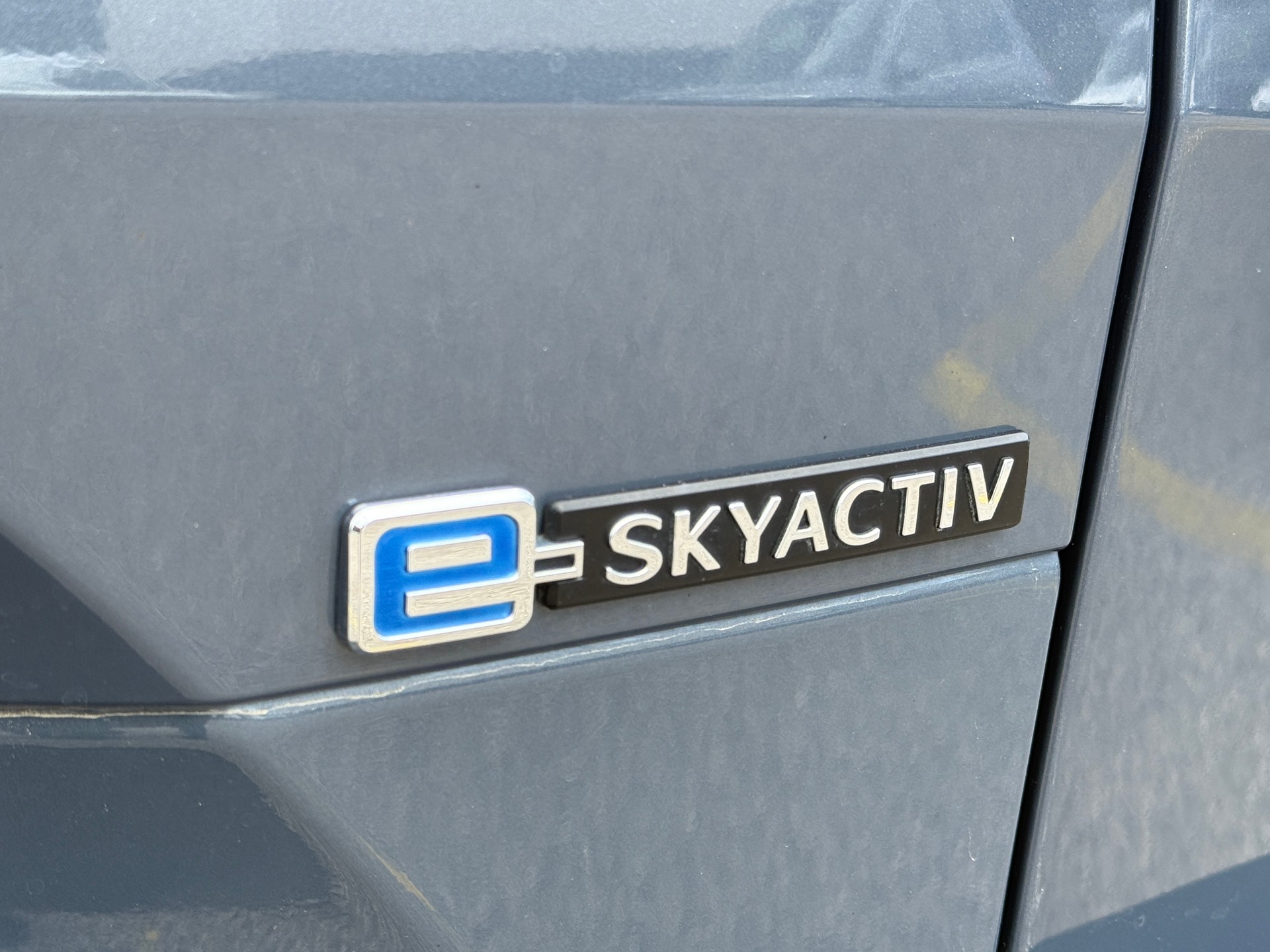 MAZDA MX-30 e-Skyactiv Ambition Plus - Véhicule Suisse de 1ère Main - Batterie parfaite - NOUVELLE EXPERTISE -NEU MFK : 29-04-2026-image-10