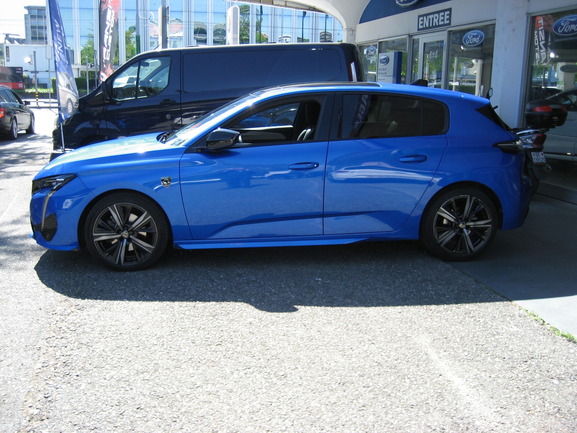 PEUGEOT 308 1.5 BlueHDI GT Pack EAT8-image-1
