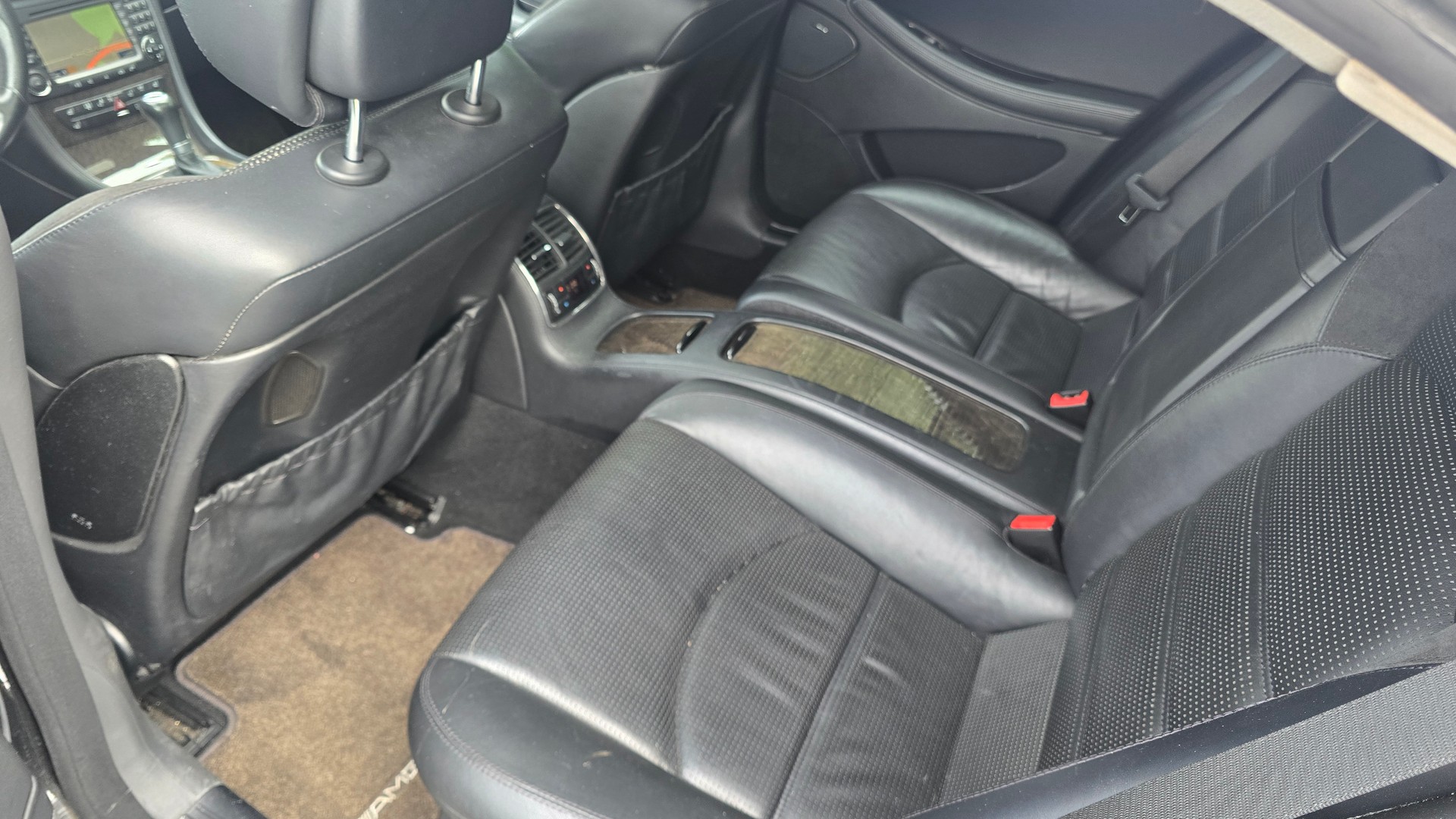 MERCEDES-BENZ CLS 63 AMG 7G-Tronic-image-9