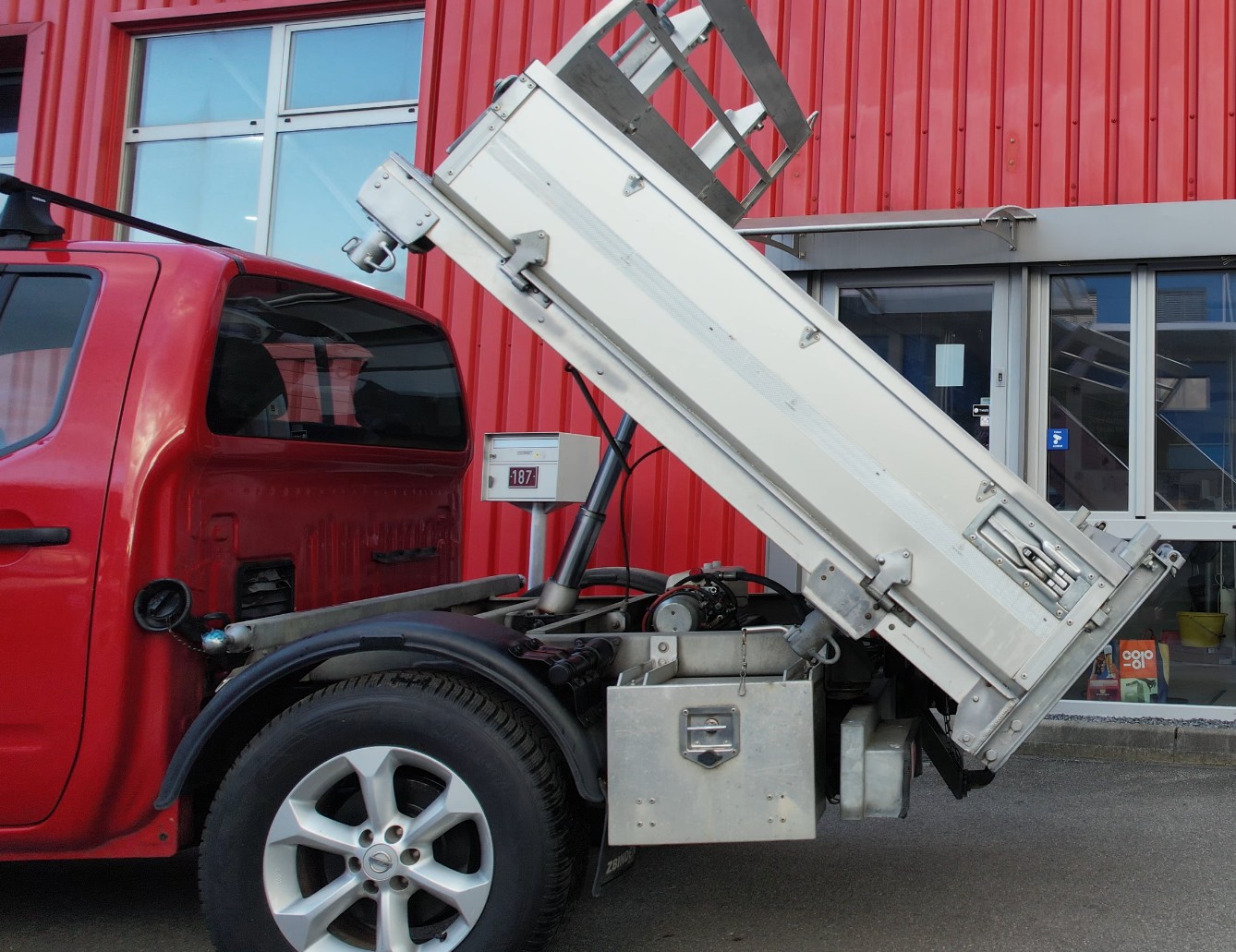 NISSAN NISSAN Navara D- Cab 2.5 dCi 4WD-image-13