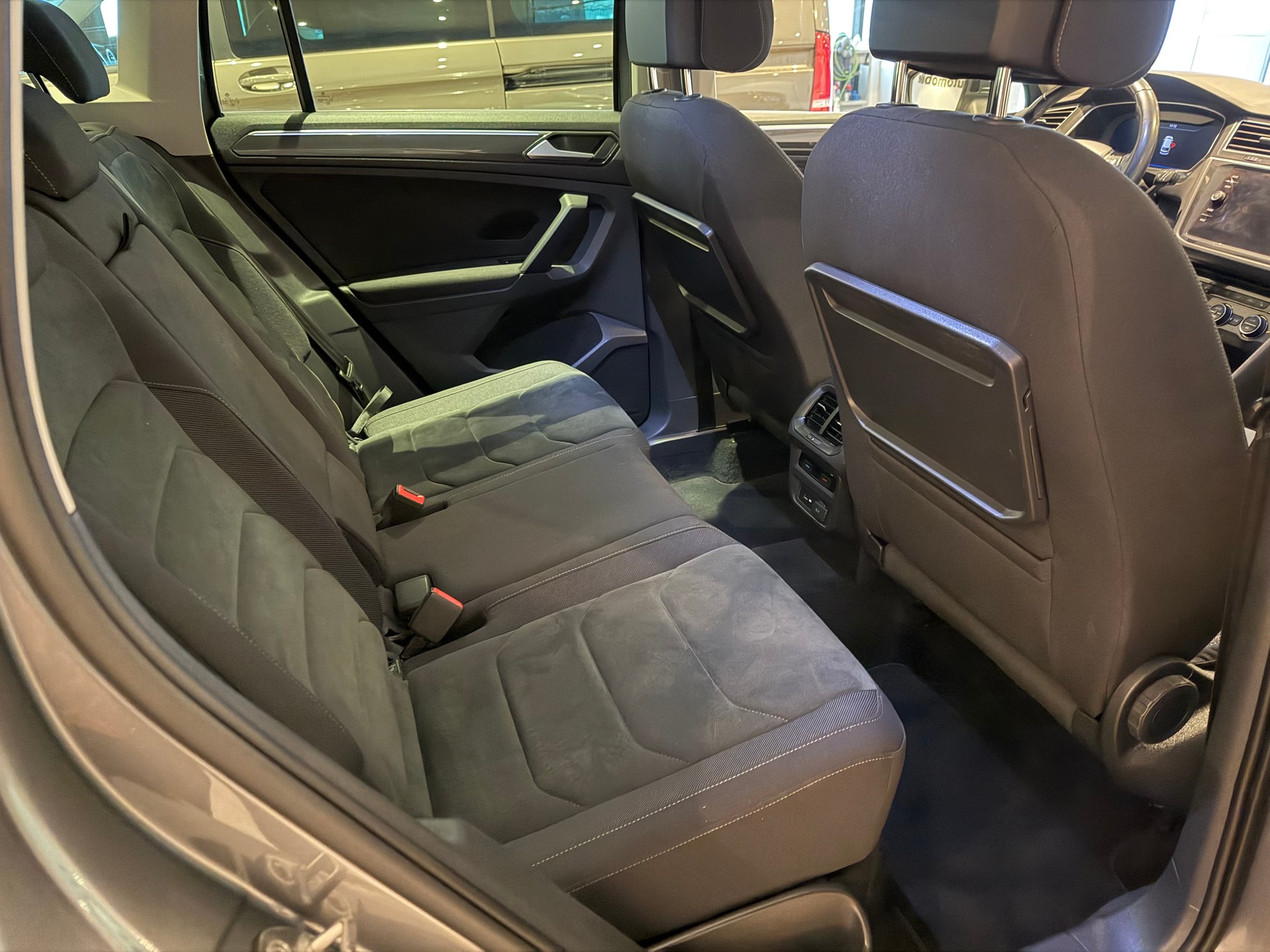 VW Tiguan 1.4 TSI Comfortline DSG-image-10