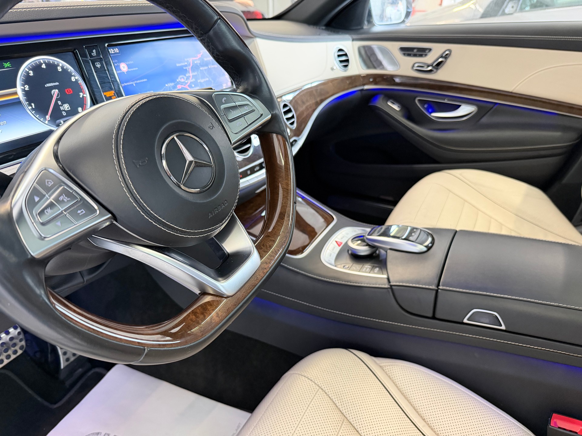 MERCEDES-BENZ S 500 4Matic 9G-Tronic-image-13