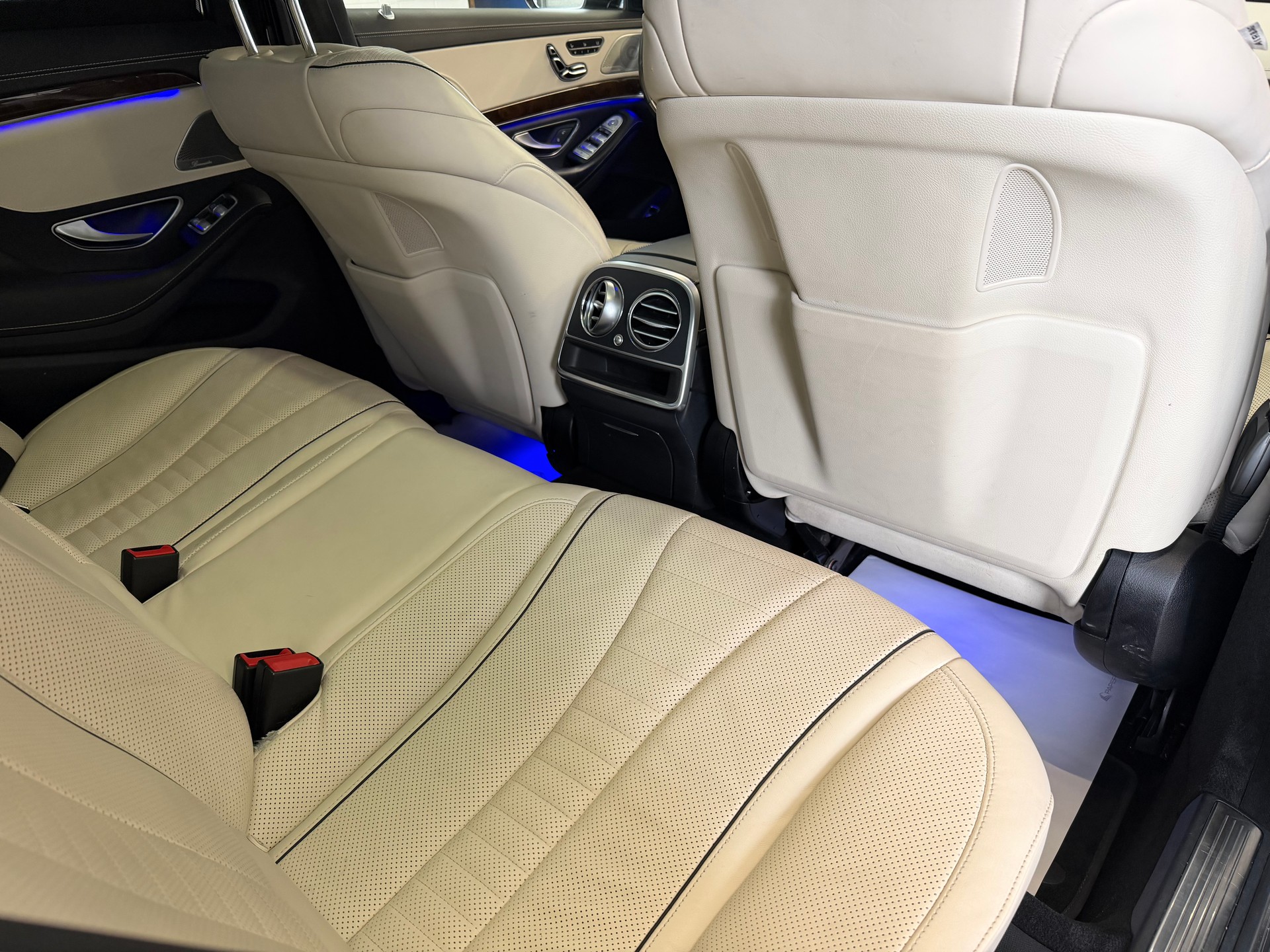 MERCEDES-BENZ S 500 4Matic 9G-Tronic-image-9