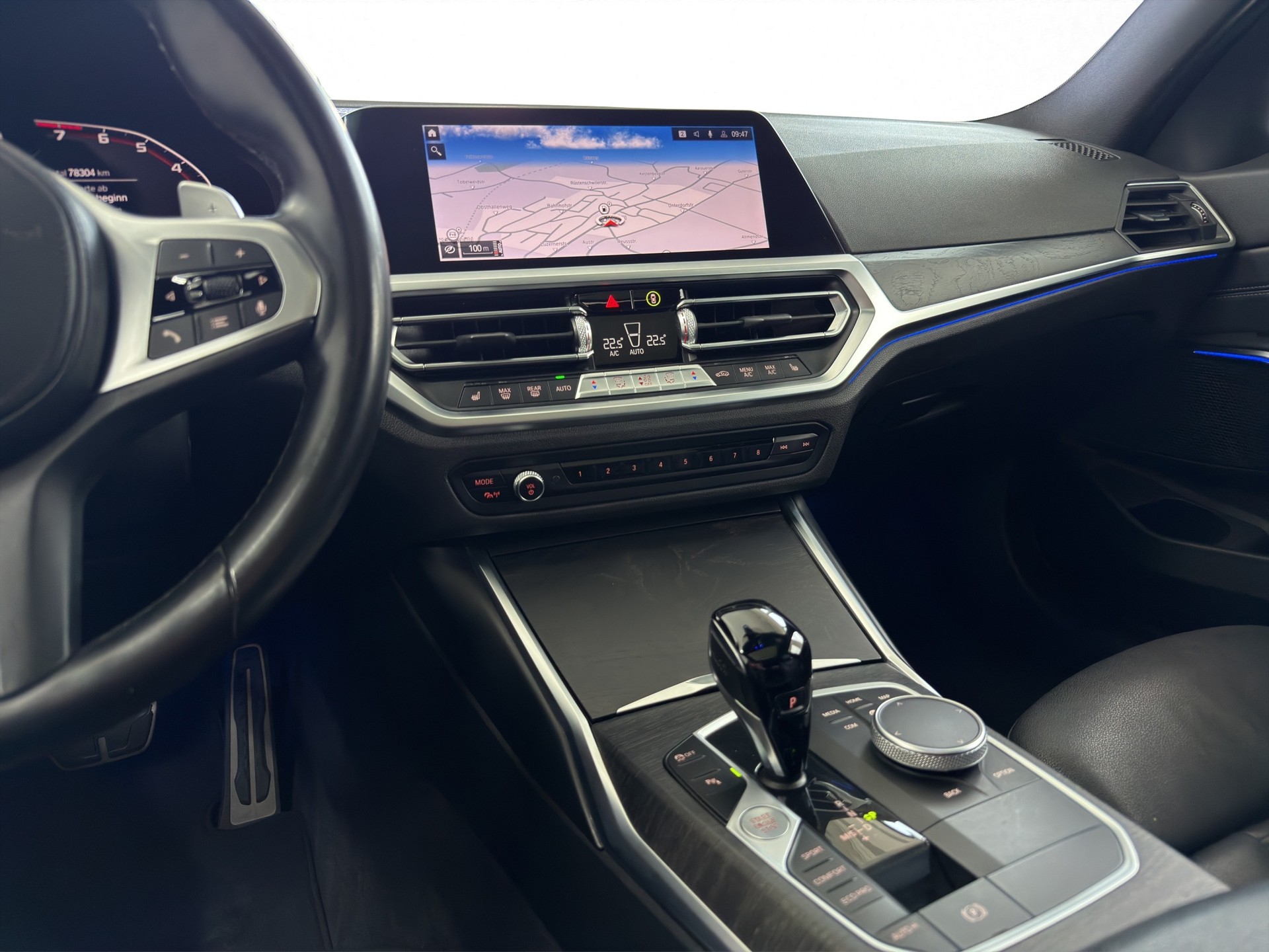 BMW M340i xDrive 48V Steptronic-image-12