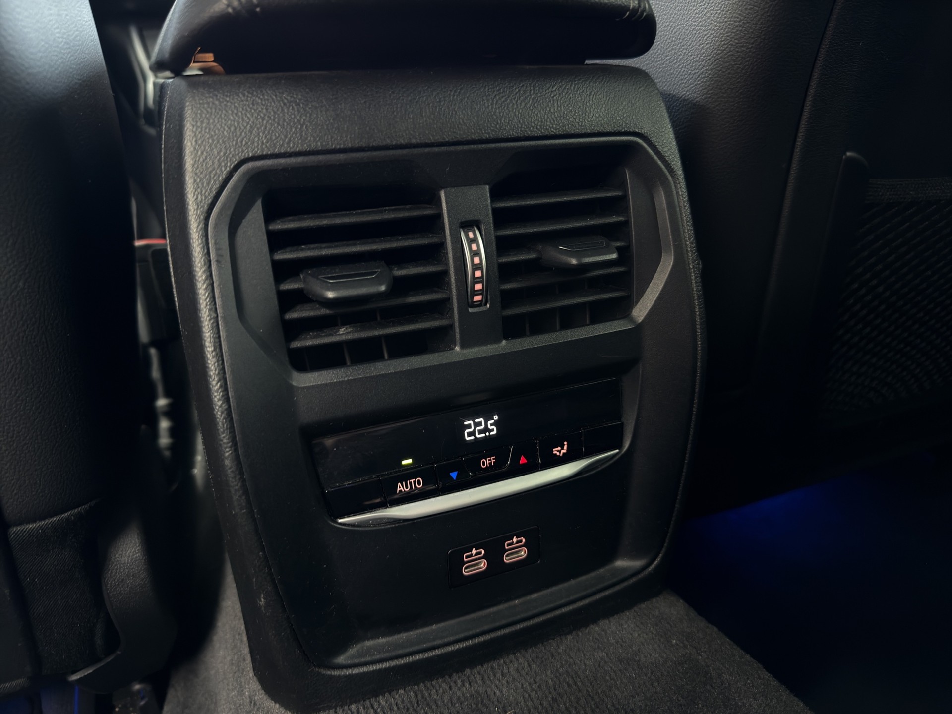 BMW M340i xDrive 48V Steptronic-image-19