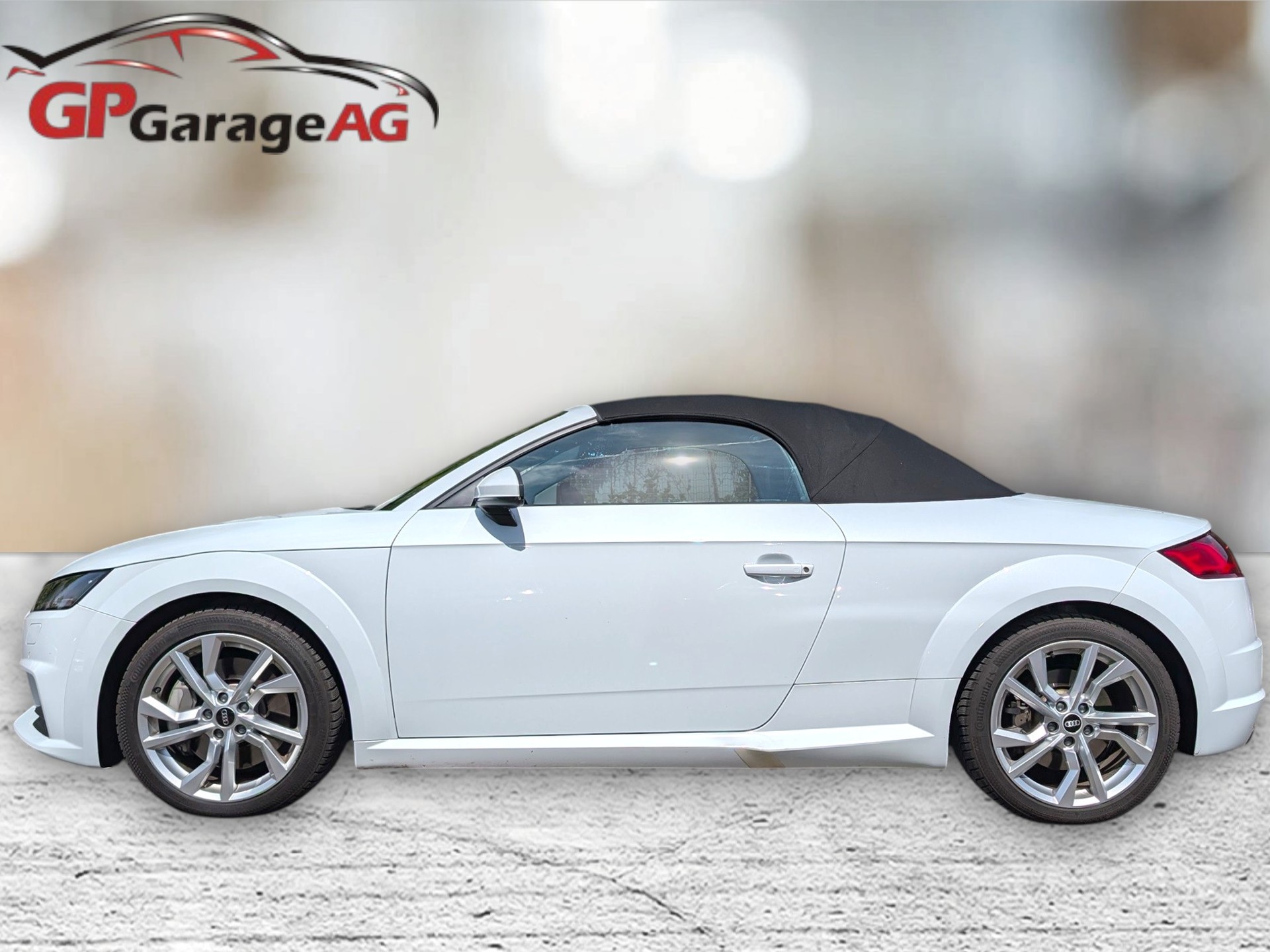 AUDI TT Roadster 45 TFSI S-tronic quattro-showroom-element-1