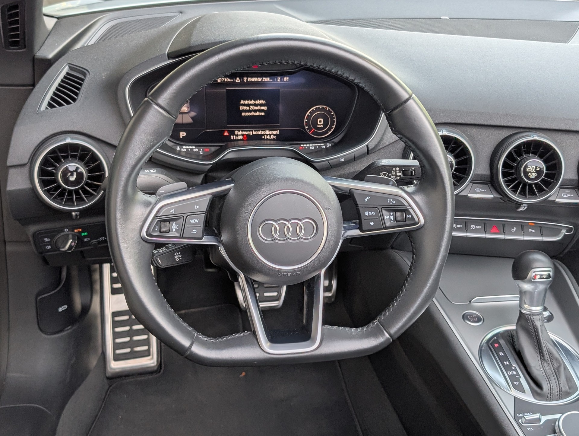 AUDI TT Roadster 45 TFSI S-tronic quattro-image-11
