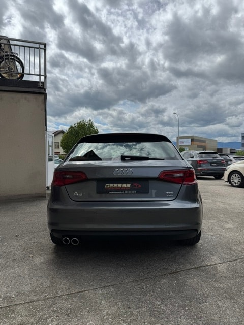 AUDI A3 Sportback 2.0 TDI Ambition quattro-image-7