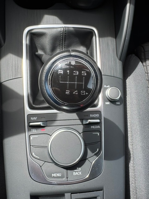 AUDI A3 Sportback 2.0 TDI Ambition quattro-image-18