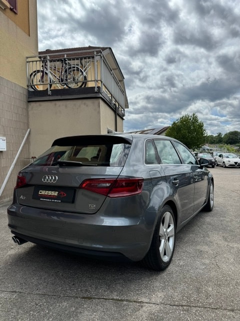 AUDI A3 Sportback 2.0 TDI Ambition quattro-showroom-element-3