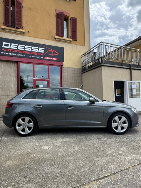 AUDI A3 Sportback 2.0 TDI Ambition quattro-image-6