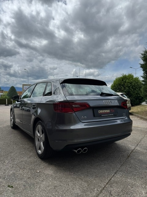 AUDI A3 Sportback 2.0 TDI Ambition quattro-image-4