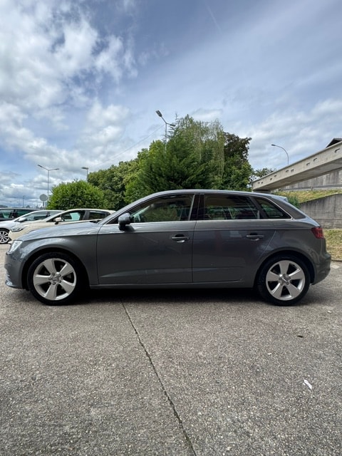 AUDI A3 Sportback 2.0 TDI Ambition quattro-image-5