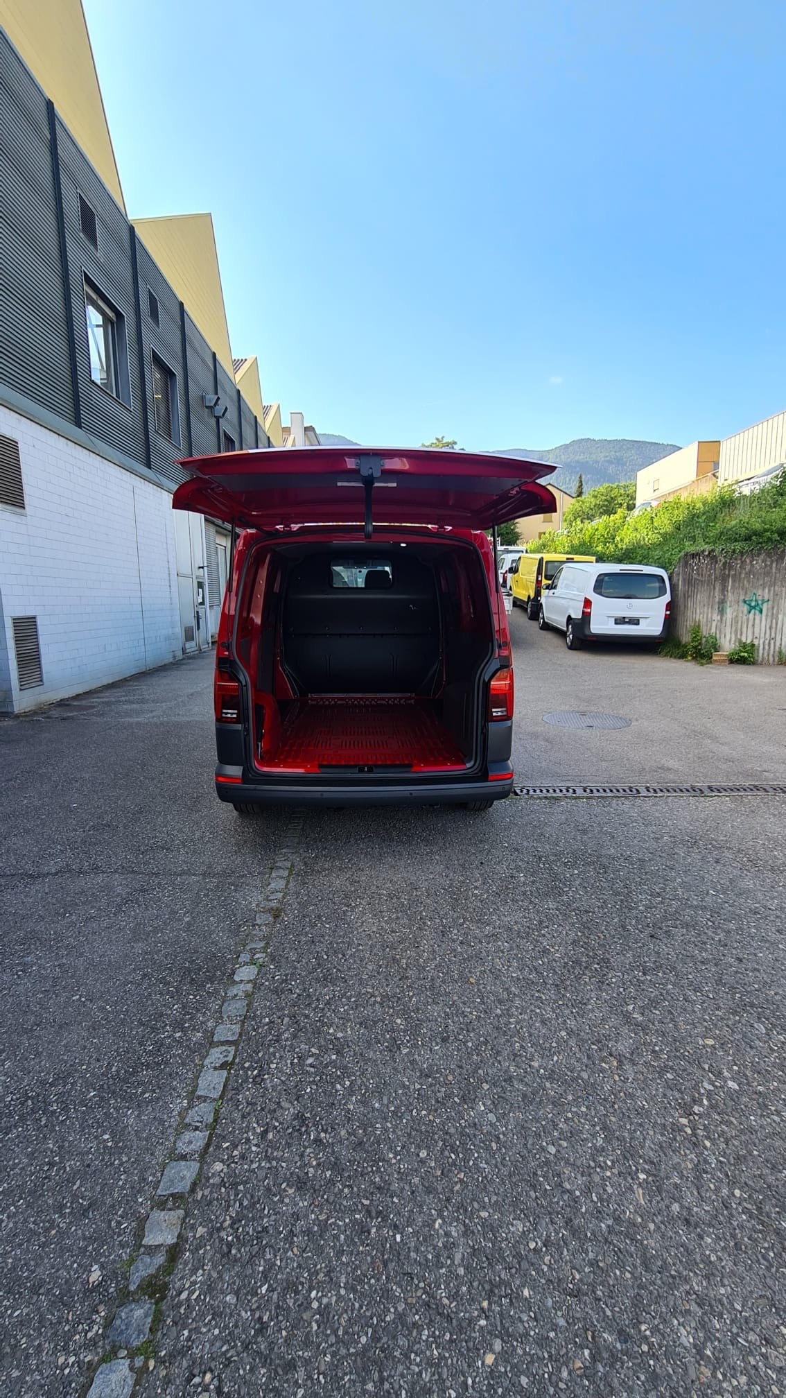 VW T6.1 2.0 TDI 4Motion ** 3-Plätzer ** 150 PS ** Gr-Navi ** Klimaanlage ** Tempomat ** PDC V+H ** Frisch Ab MFK & Service **-image-14