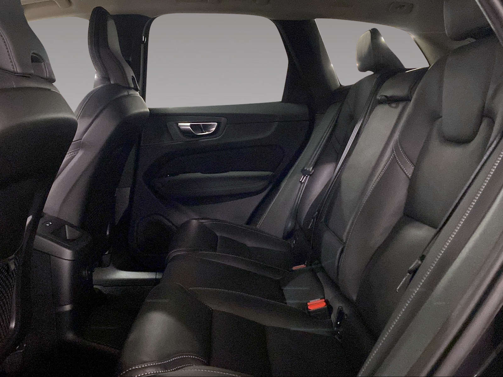 VOLVO XC60 2.0 T8 TE Plus Dark eAWD-image-12