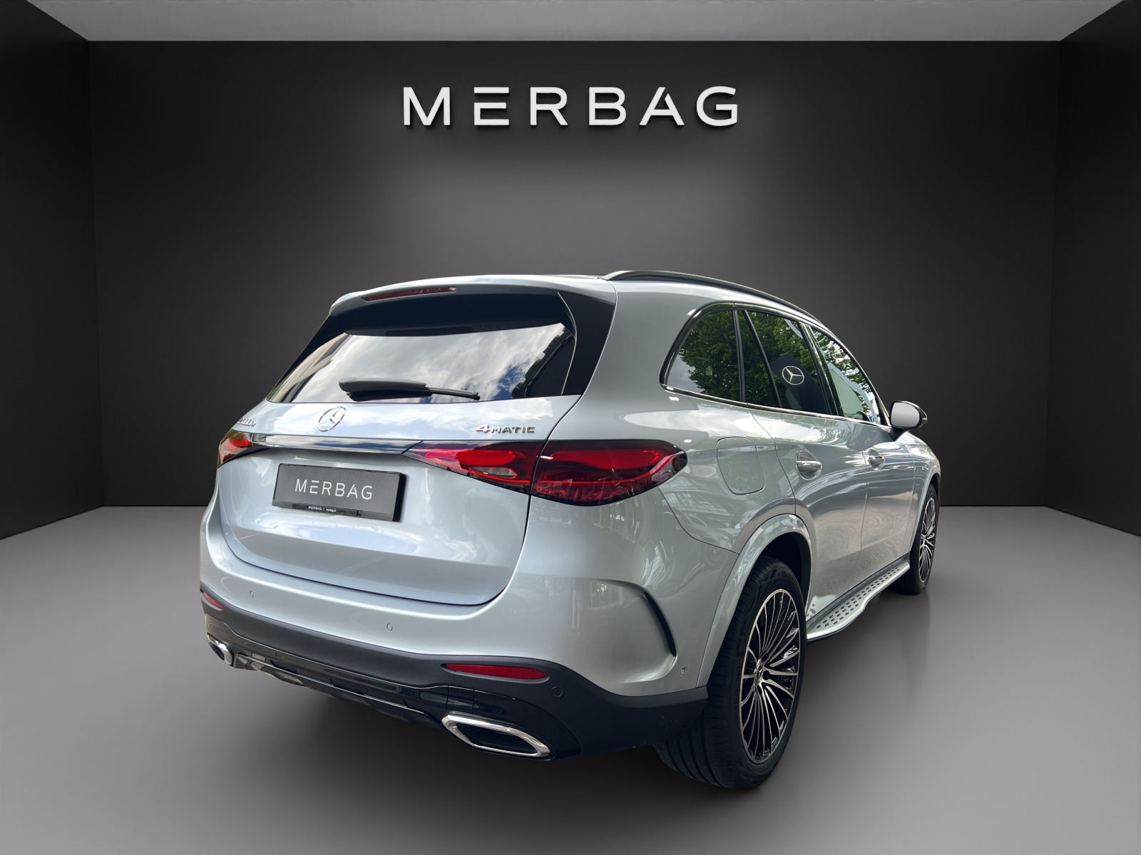 MERCEDES-BENZ GLC 300 e 4Matic EQ Star 9G-Tronic-image-2