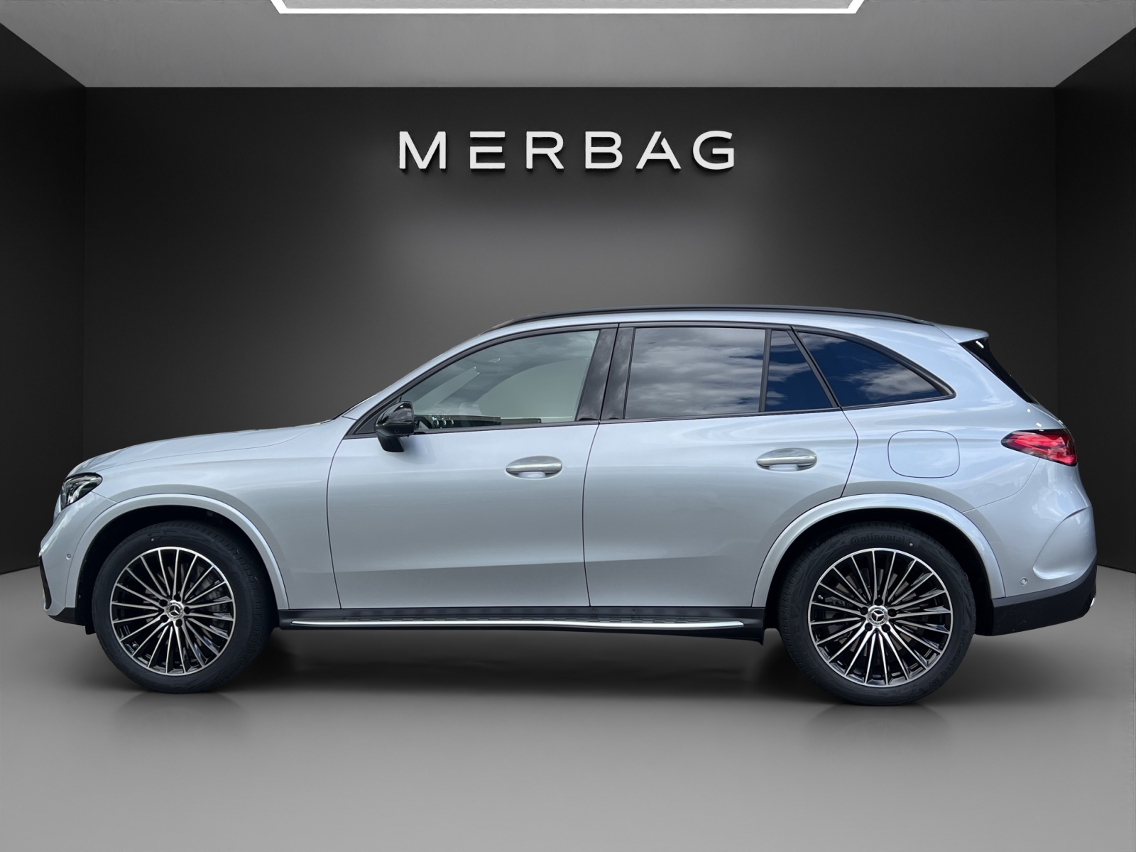 MERCEDES-BENZ GLC 300 e 4Matic EQ Star 9G-Tronic-image-5