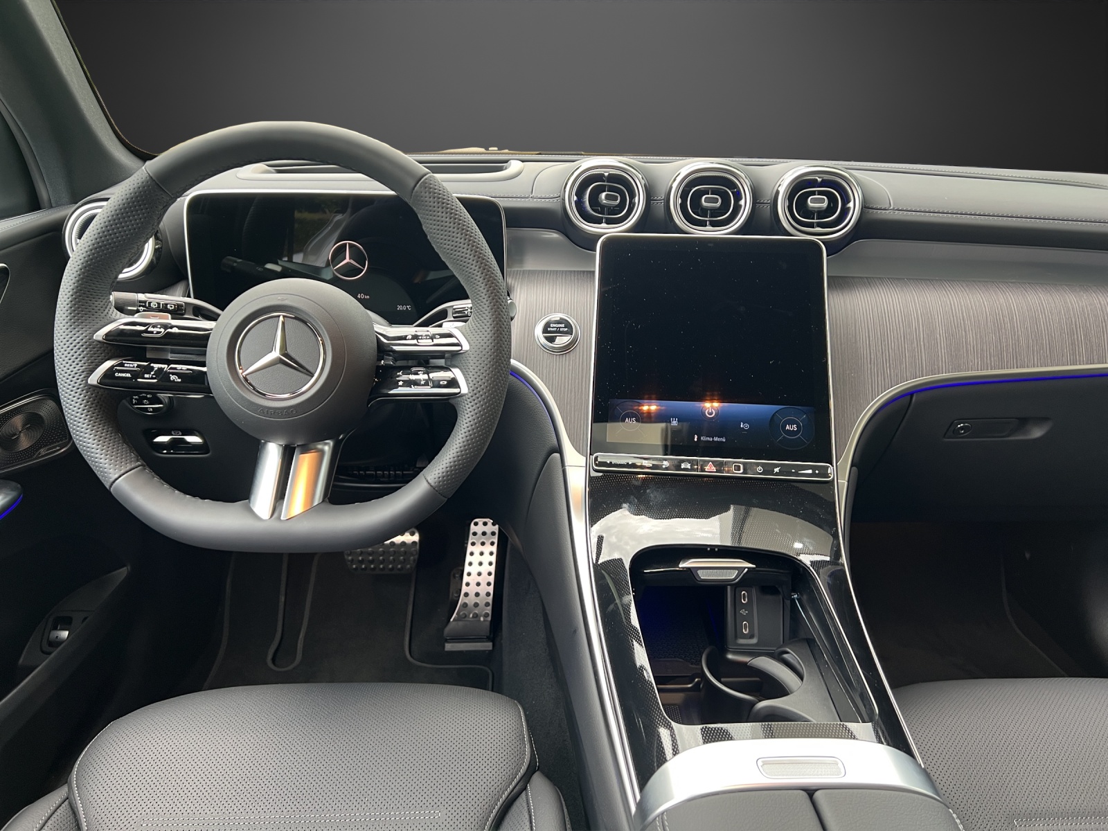 MERCEDES-BENZ GLC 300 e 4Matic EQ Star 9G-Tronic-image-10