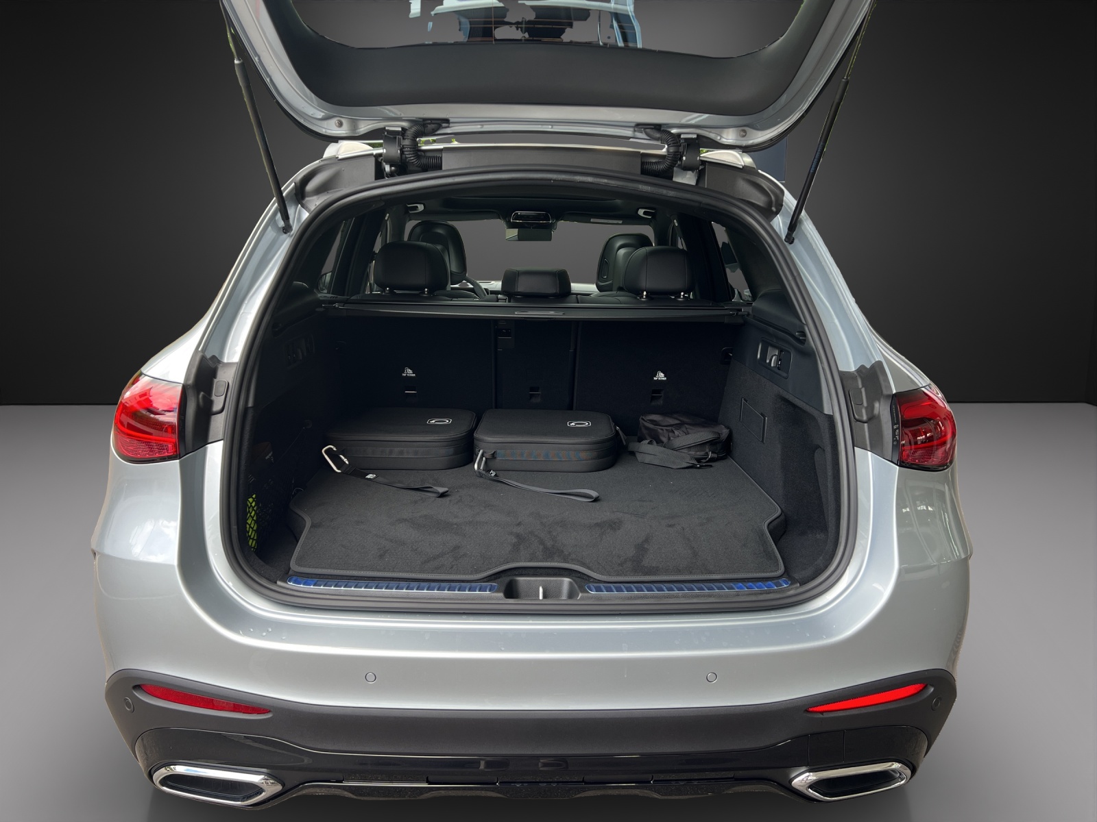 MERCEDES-BENZ GLC 300 e 4Matic EQ Star 9G-Tronic-image-13