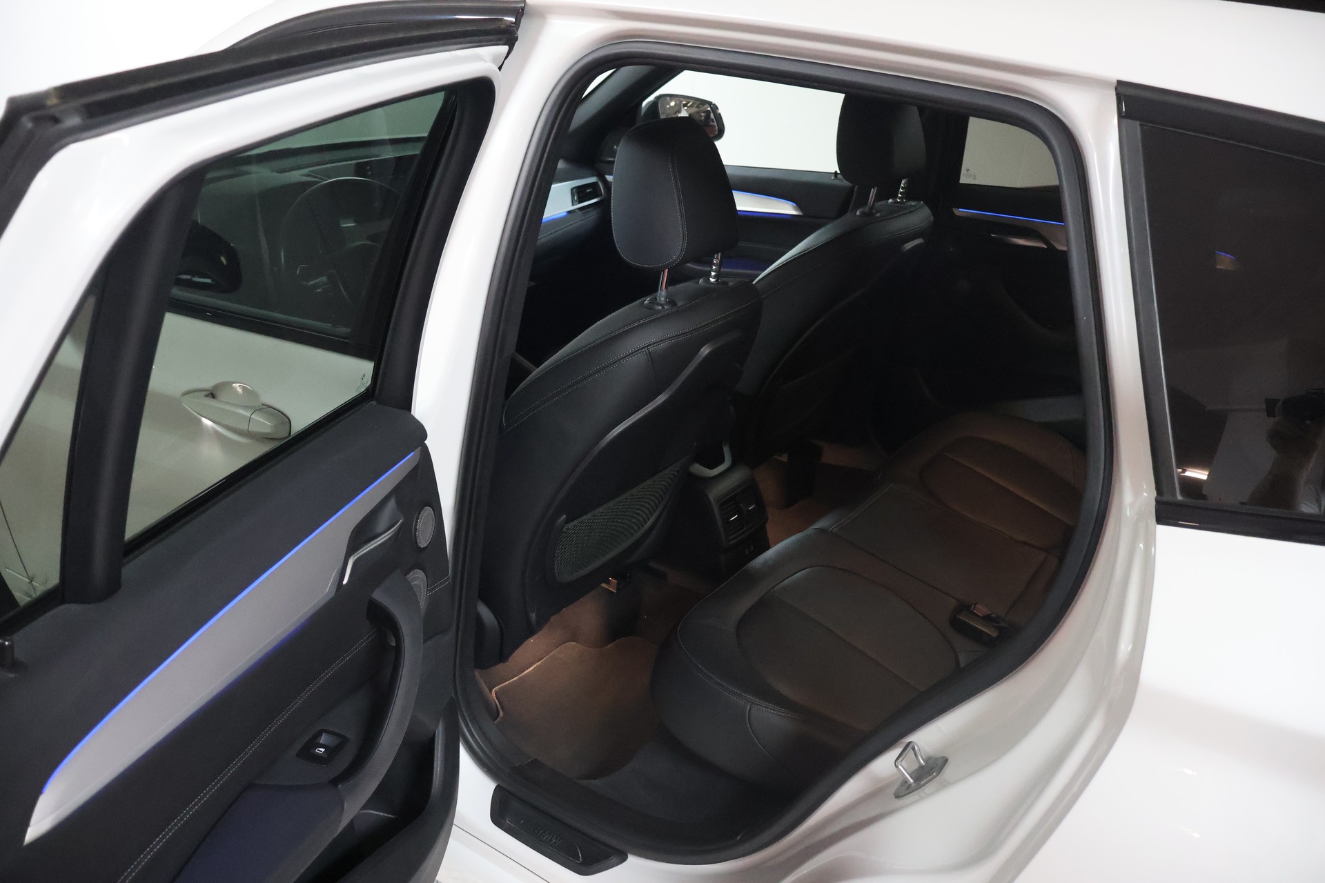 BMW X1 xDrive 25d M Sport Steptronic-image-16