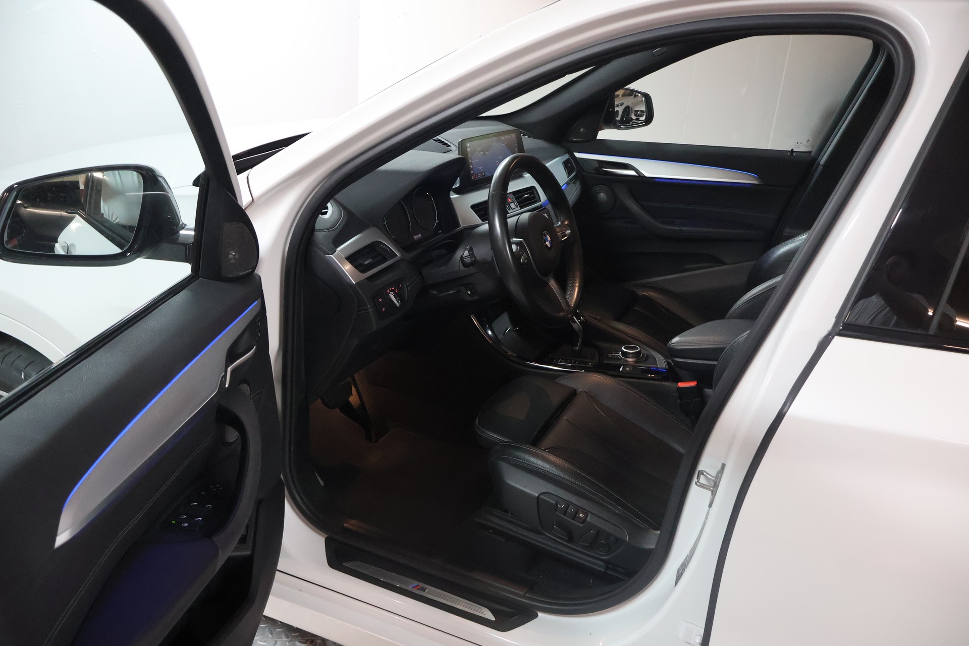 BMW X1 xDrive 25d M Sport Steptronic-image-5