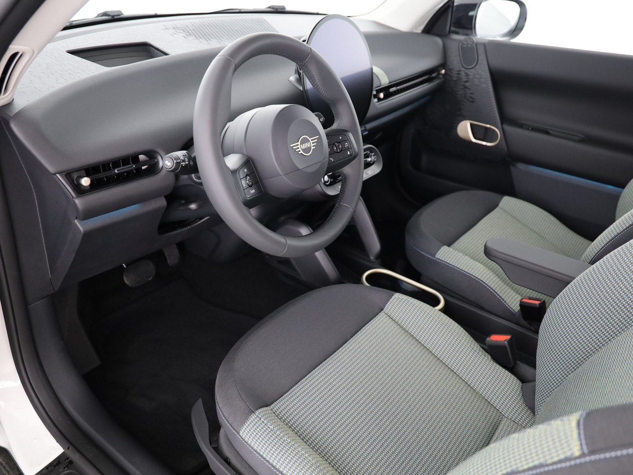 MINI Cooper E-image-10